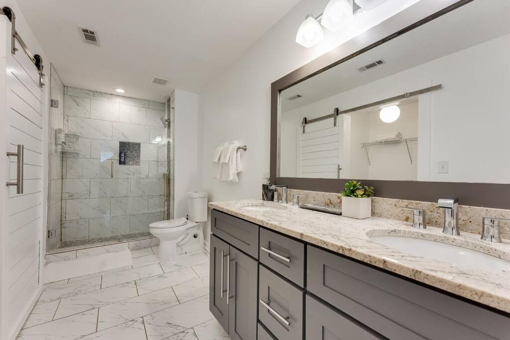 Luxury Atlanta Home - Self Check-In Pet Friendly Free Parking ภายนอก รูปภาพ